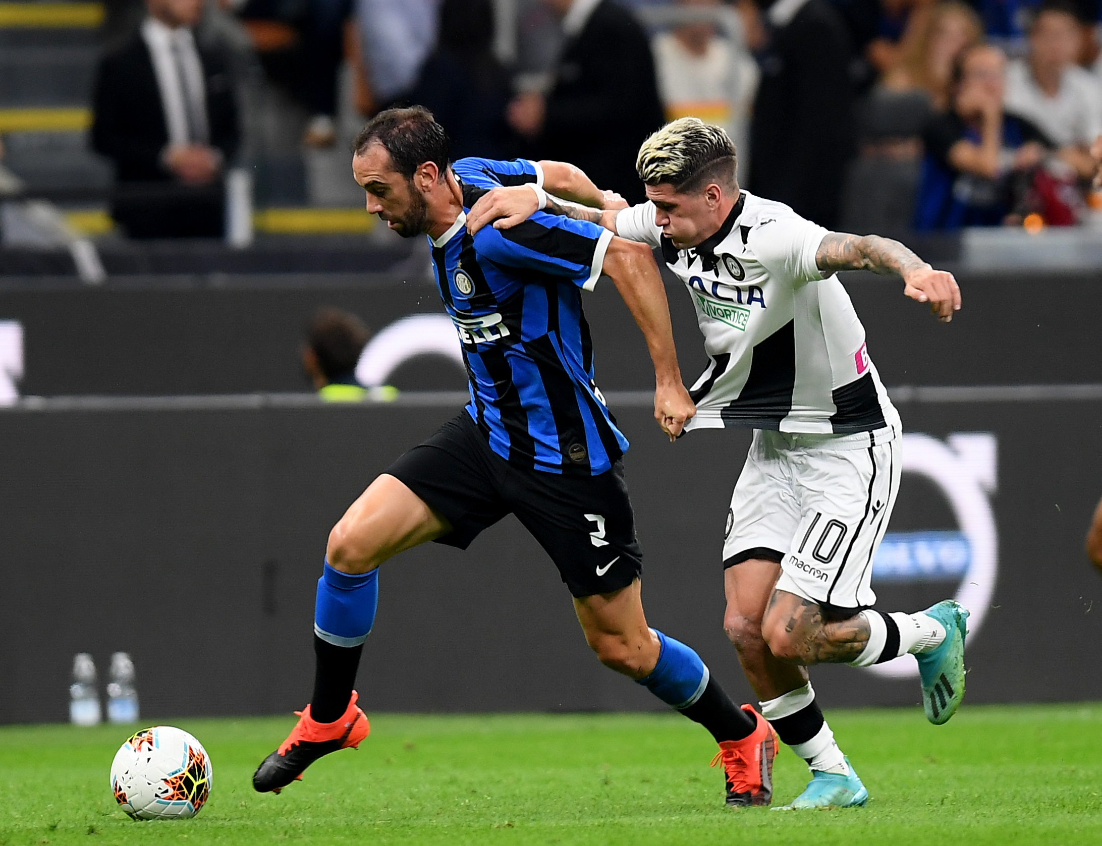 他在比赛中 他在比赛中