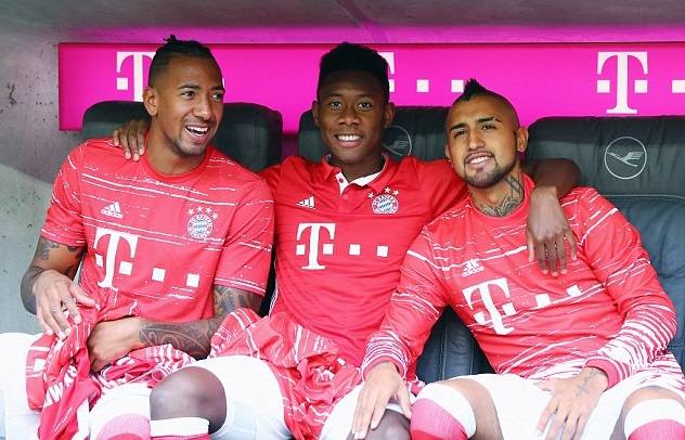 示意球迷们 示意球迷们