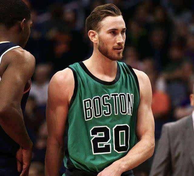 传闻C罗收购瓦伦西亚？世体：球队老板3月份表示不会出售.