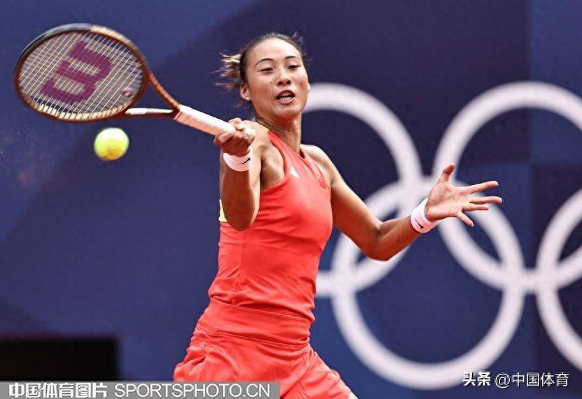 每体:巴萨正与伯恩茅斯谈胡利安-阿劳霍转会,费用约900万欧