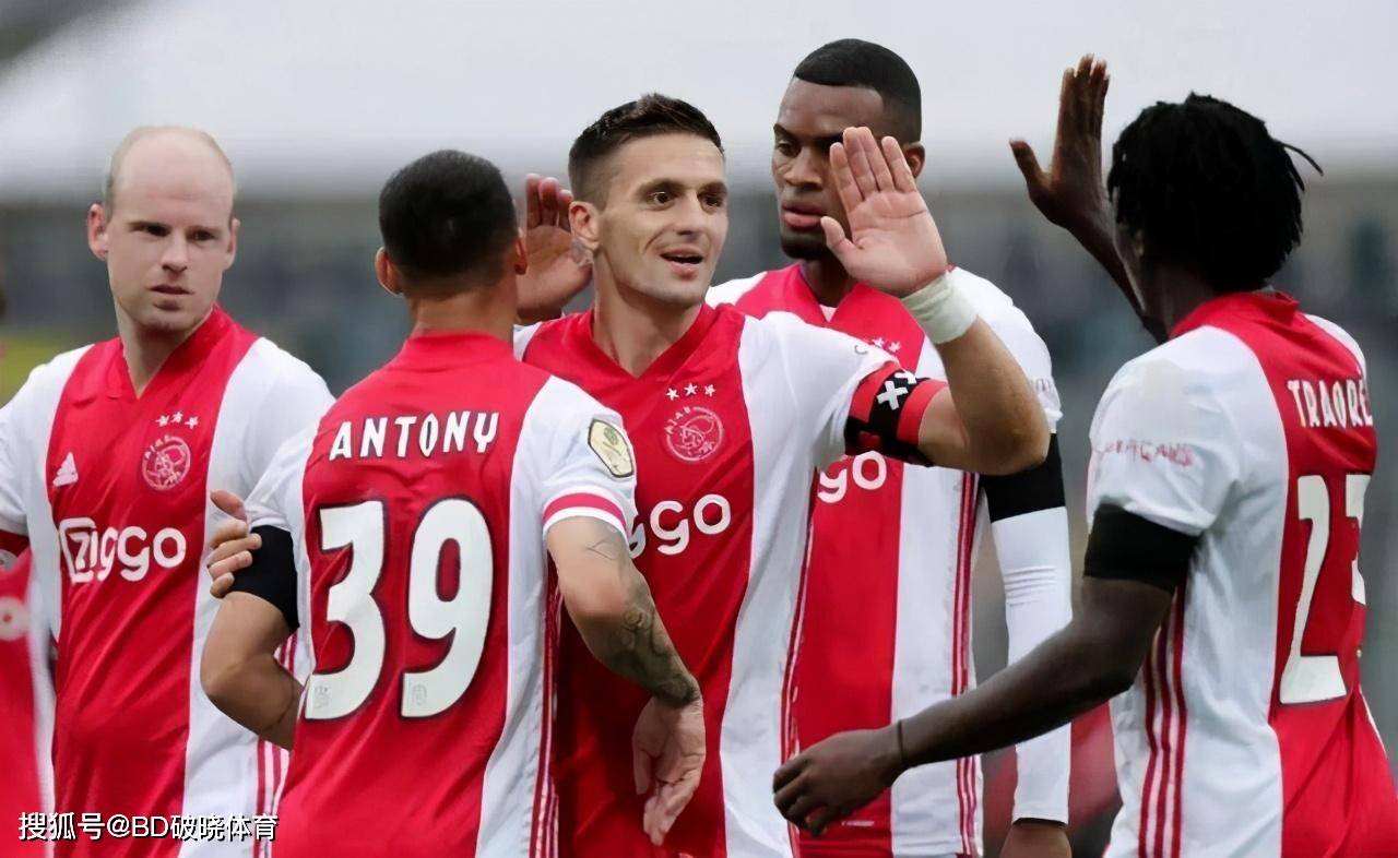 钟扳平了比 钟扳平了比